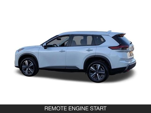 Certified 2025 Nissan Rogue SL FWD image 5