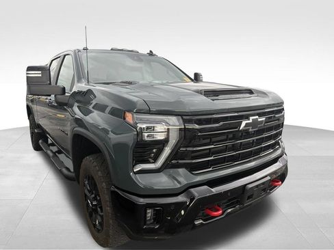 Used 2025 Chevrolet Silverado 2500 LT w/ Trail Boss Package AWD/4WD image 28
