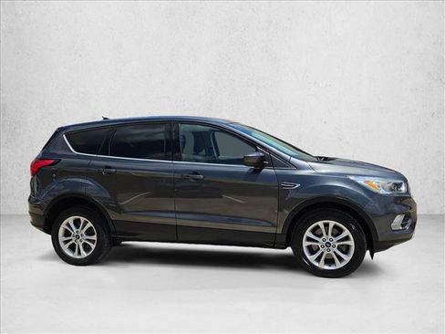 Used 2019 Ford Escape SE AWD/4WD image 4