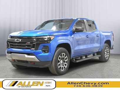 Used 2023 Chevrolet Colorado Z71 w/ Z71 Convenience Package 2