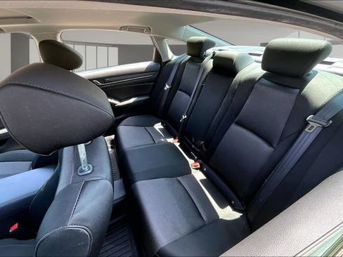 Used 2020 Honda Accord EX image 21