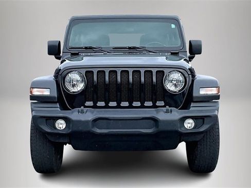 Used 2021 Jeep Wrangler Unlimited Islander image 3