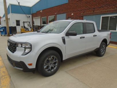 New 2025 Ford Maverick XLT w/ Equipment Group 301A