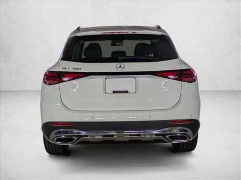 Certified 2025 Mercedes-Benz GLC 300 image 6