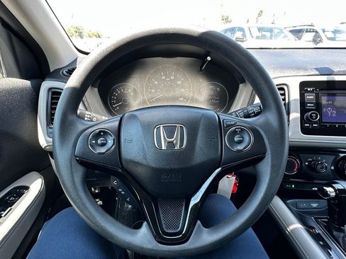 Used 2022 Honda HR-V LX image 27