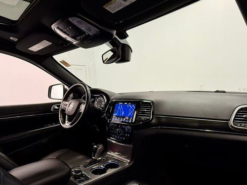 Used 2019 Jeep Grand Cherokee Limited image 27