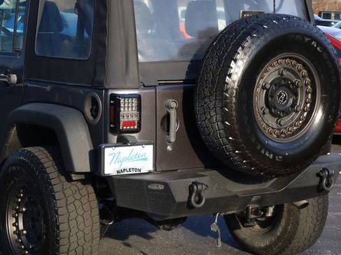 Used 2016 Jeep Wrangler Unlimited Sport image 7