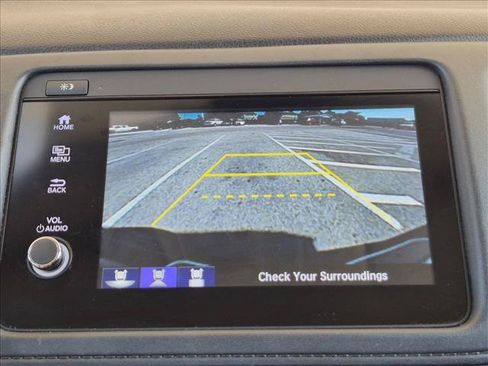 Used 2021 Honda HR-V EX image 10