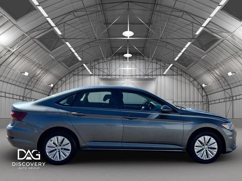 Used 2019 Volkswagen Jetta S w/ Driver Assistance Package FWD image 4