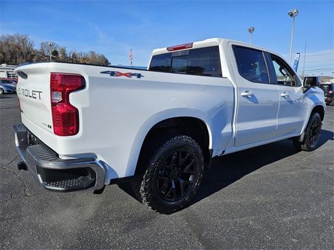 Used 2023 Chevrolet Silverado 1500 LT w/ Leather Package image 7