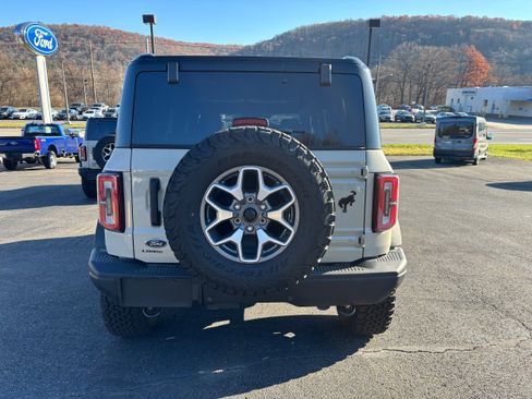 New 2025 Ford Bronco Badlands AWD/4WD image 5