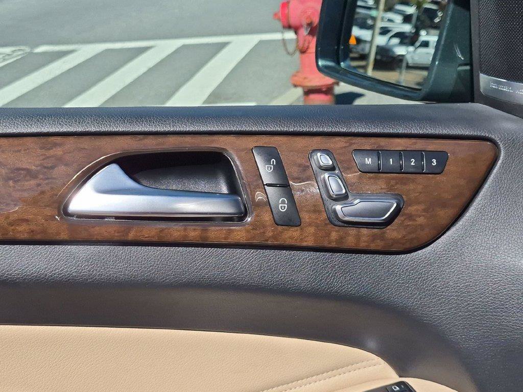 Used 2018 Mercedes-Benz GLS 450 4MATIC image 12