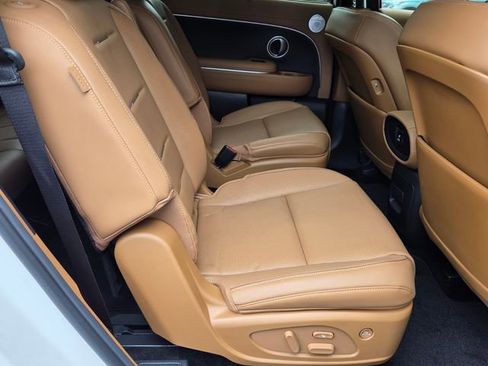 Certified 2026 Hyundai Palisade Calligraphy FWD image 16