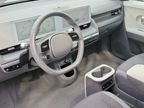 Certified 2024 Hyundai Ioniq 5 SEL image 5