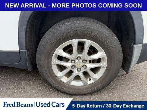 Used 2018 Chevrolet Traverse LS FWD image 4