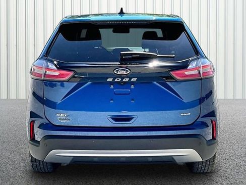 Used 2022 Ford Edge SEL w/ Convenience Package AWD/4WD image 4