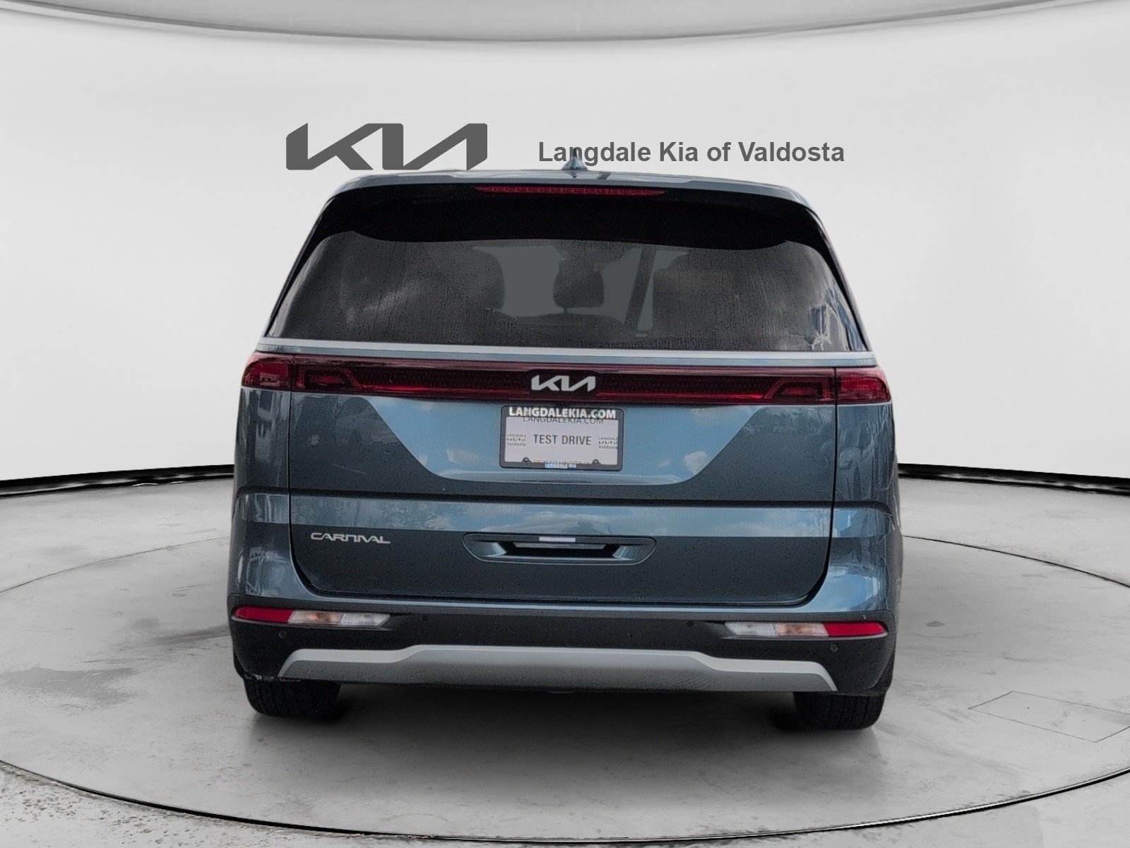 Used 2024 Kia Carnival EX FWD image 8