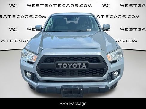 Used 2020 Toyota Tacoma SR5 AWD/4WD image 2