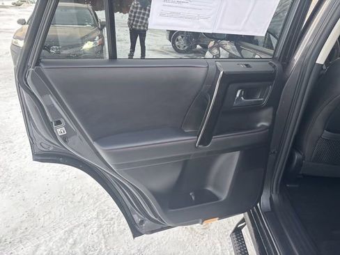 Certified 2022 Toyota 4Runner TRD Off-Road Premium image 19