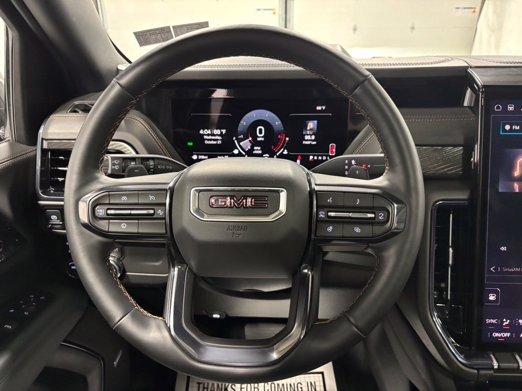 Used 2026 GMC Yukon XL AT4 AWD/4WD image 18