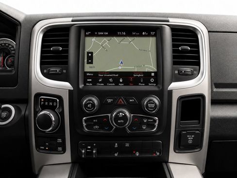 Used 2018 RAM 1500 SLT AWD/4WD image 24