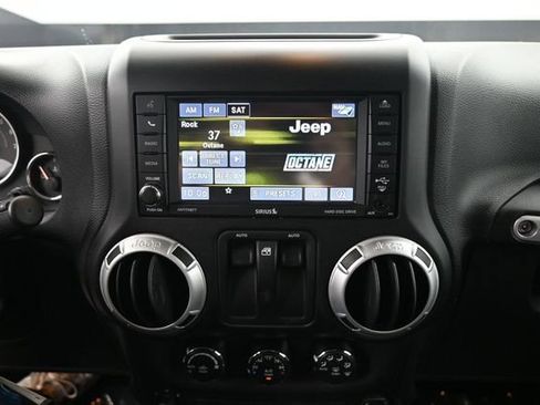 Used 2013 Jeep Wrangler Rubicon w/ PWR Convenience Group AWD/4WD image 10