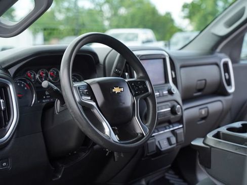Used 2020 Chevrolet Silverado 1500 LT AWD/4WD image 22