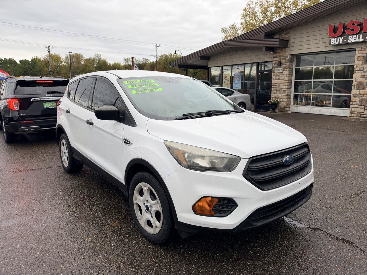 Used 2019 Ford Escape S FWD image 3