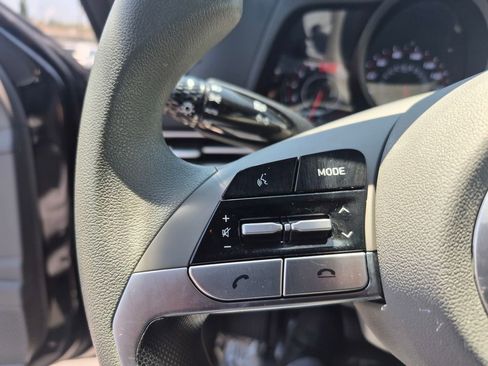 Used 2023 Hyundai Elantra SEL FWD image 13