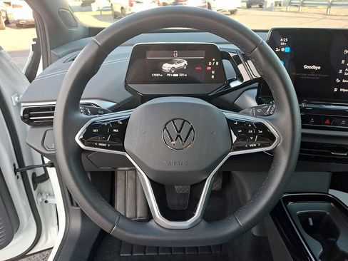 Certified 2023 Volkswagen ID.4 Pro RWD image 19