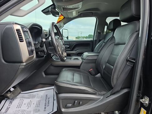 Used 2019 GMC Sierra 2500 Denali w/ Duramax Plus Package AWD/4WD image 20