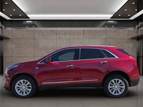 Used 2019 Cadillac XT5 AWD image 5