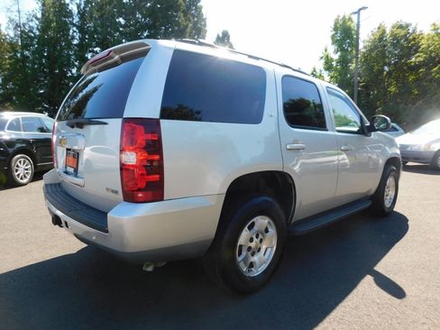 Used 2011 Chevrolet Tahoe LT image 2