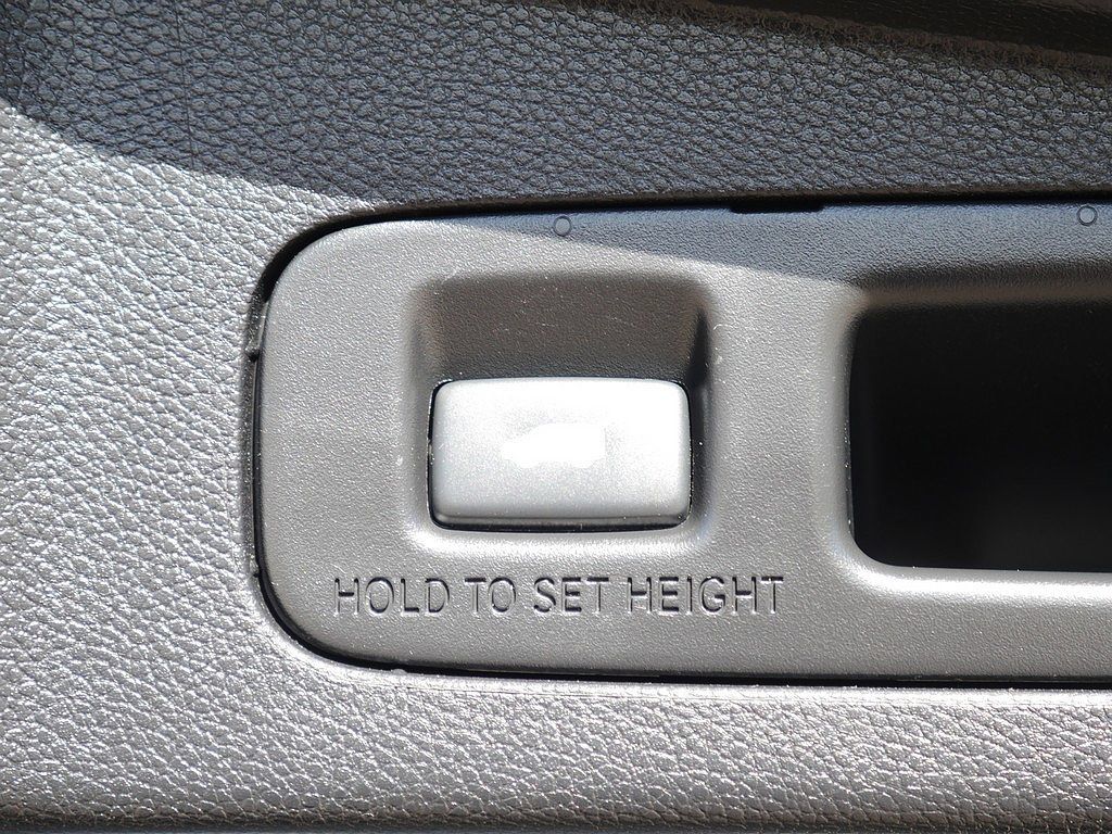 Used 2019 Honda CR-V Touring image 46