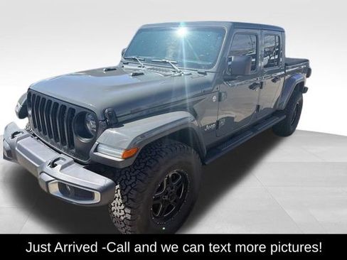 Used 2020 Jeep Gladiator Overland image 1