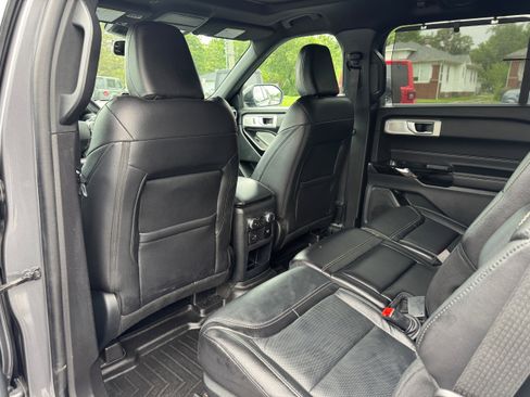 Used 2021 Ford Explorer ST w/ Equipment Group 401A AWD/4WD image 13