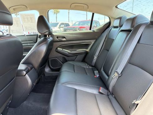 Used 2021 Nissan Altima 2.5 SR FWD image 19
