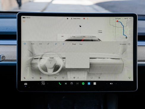 Used 2023 Tesla Model Y Long Range image 12