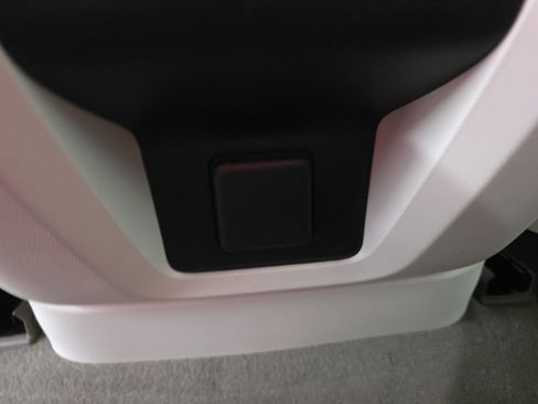 Used 2023 GMC Yukon Denali image 28