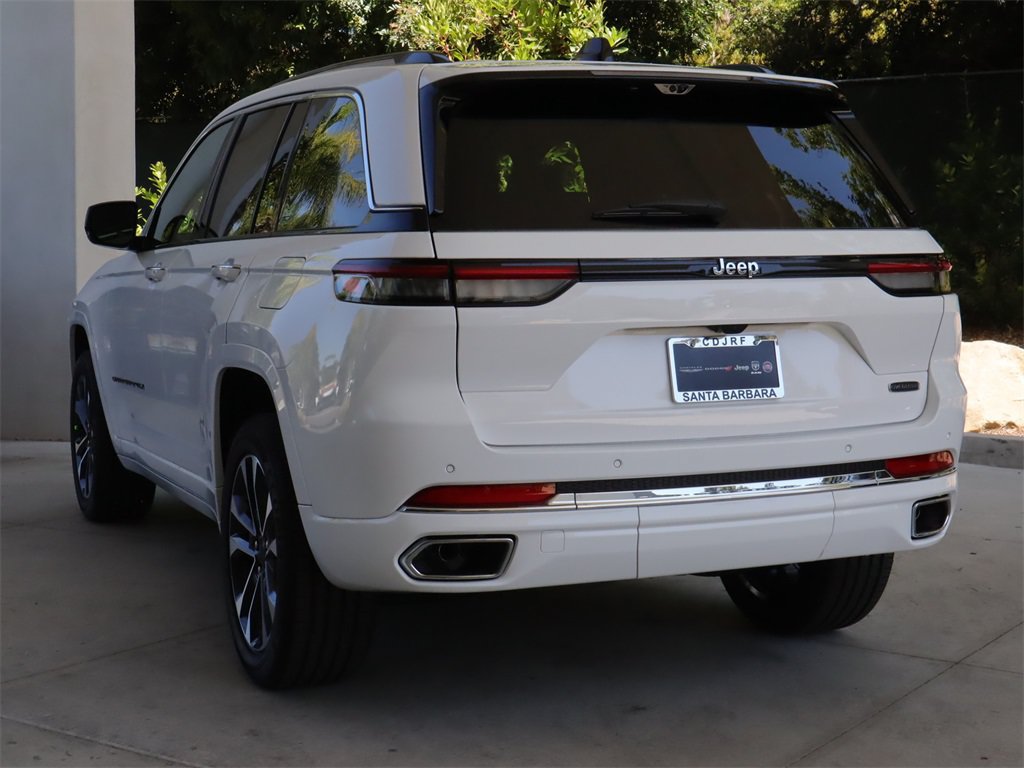 Used 2023 Jeep Grand Cherokee Overland w/ Luxury Tech Group IV RWD image 5