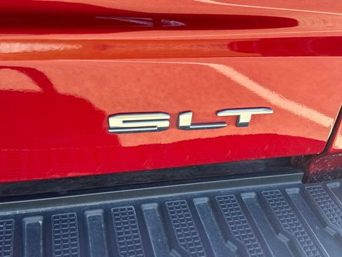 Used 2024 GMC Sierra 1500 SLT w/ SLT Premium Plus Package AWD/4WD image 6
