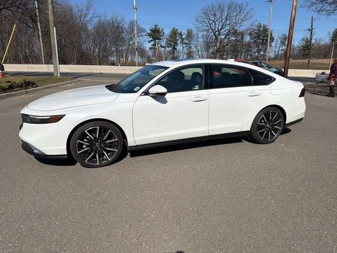 Used 2023 Honda Accord Touring image 5