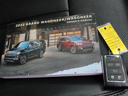 Used 2022 Jeep Wagoneer Series III w/ Premium Group I image 52