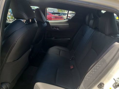 Used 2019 Toyota C-HR Limited FWD image 14
