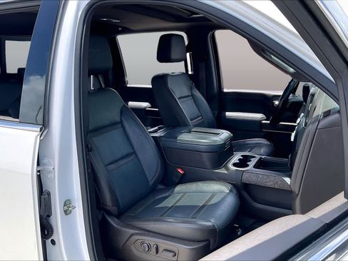 Used 2022 GMC Sierra 2500 Denali w/ Technology Package AWD/4WD image 8
