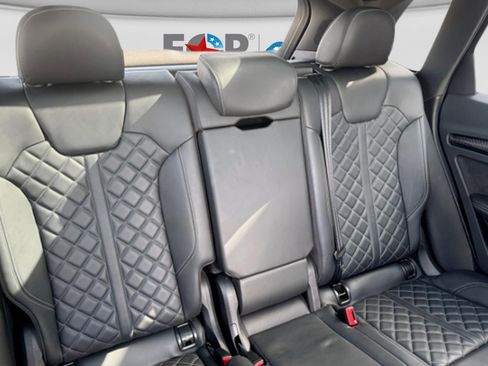 Used 2020 Audi SQ5 Premium Plus w/ Premium Plus Package image 11