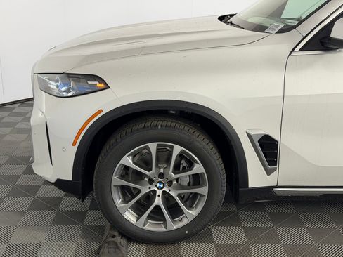 New 2026 BMW X5 sDrive40i w/ Premium Package image 9