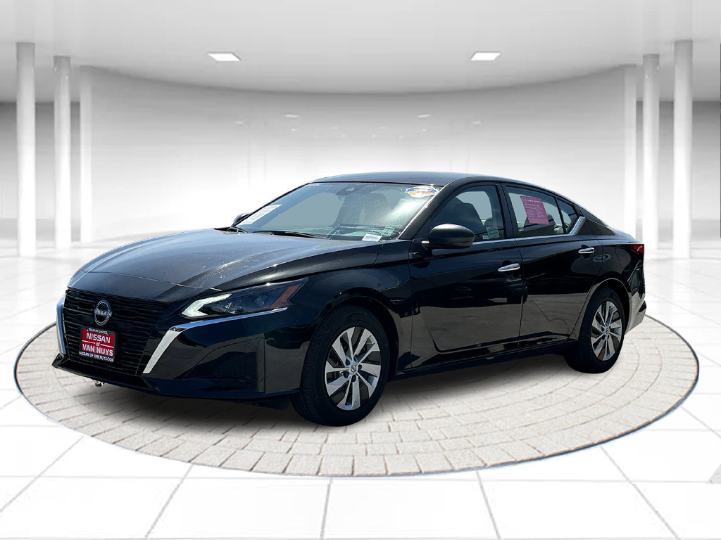 Used 2025 Nissan Altima 2.5 S FWD image 1