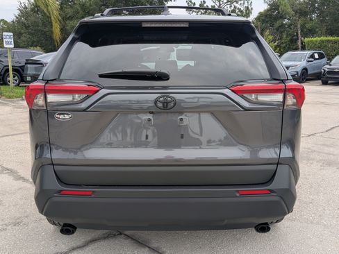 Used 2025 Toyota RAV4 XLE Premium FWD image 5