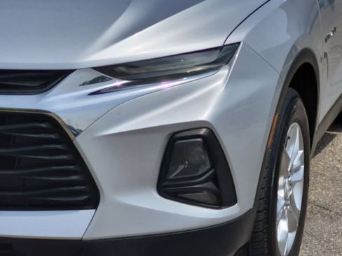 Used 2020 Chevrolet Blazer LT FWD image 11